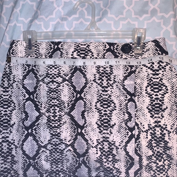 Snakeskin Print Wrap Skirt - Picture 8 of 9